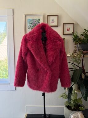 Faux Fur pink Jacket - Women's Plush Coat